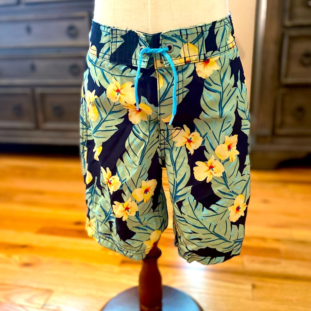Boys Crew Cuts By J. Crew palm leaf Swim Trunks Size 8 Excellent Condition